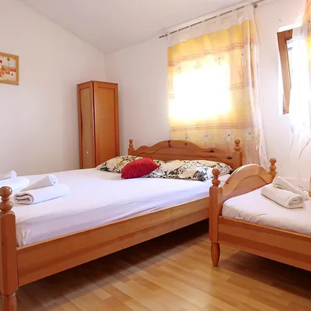Apartment Manda *
