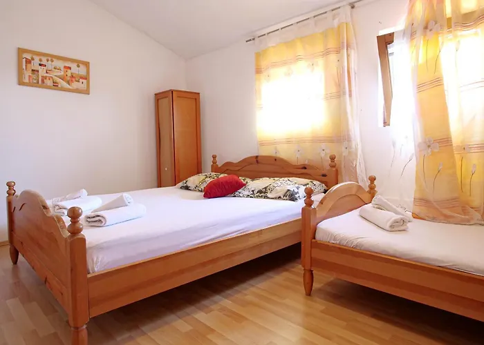 Apartament Manda *