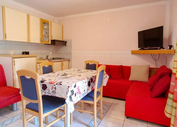Apartament Manda *