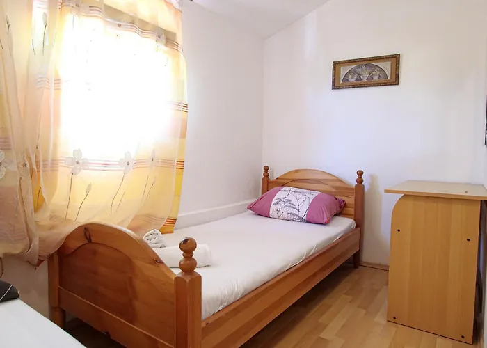 Apartament Manda Valbandon