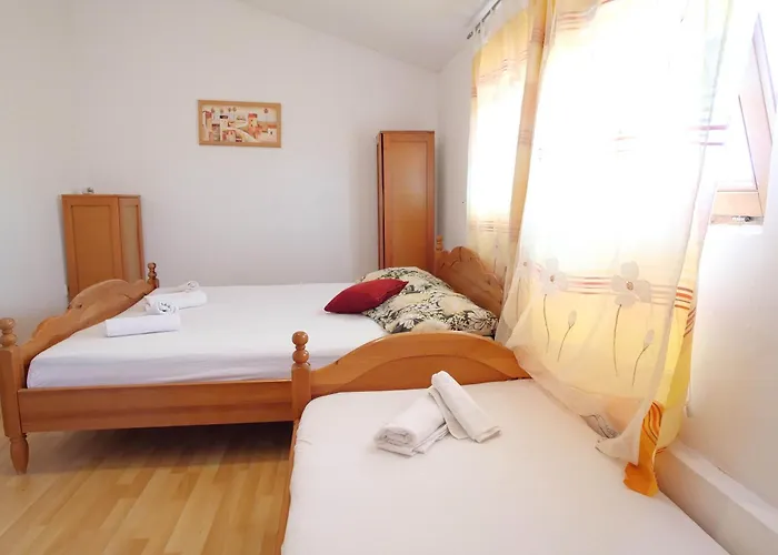 Manda Apartament